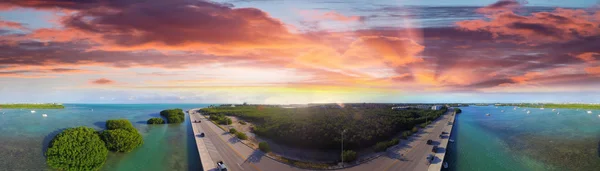 Zonsondergang luchtfoto van de Keywest kust, Florida — Stockfoto