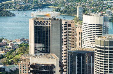 Sydney gökdelenlerin güzel günbatımı havadan görünümü