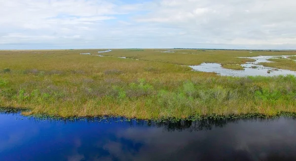 美国大沼泽地国家公园沼泽，佛罗里达-美丽鸟瞰图 — 图库照片