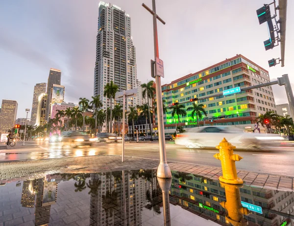 MIAMI - FEBRUARY 25, 2016: City skyline and buildings. Miami wel — Stock Photo, Image