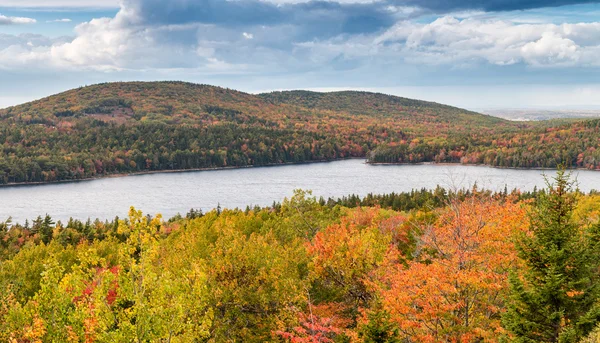 Magnificence of New England foliage scenario in autumn — Stock Photo, Image