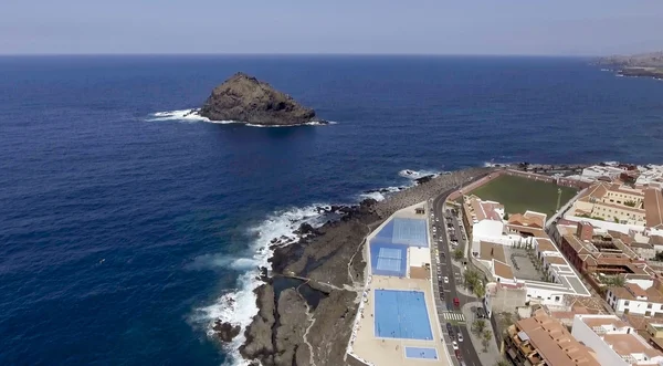 Aerial view of beautiful coastline — Stock Photo, Image