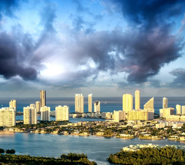 Widok z Miami Beach w zachód słońca — Zdjęcie stockowe