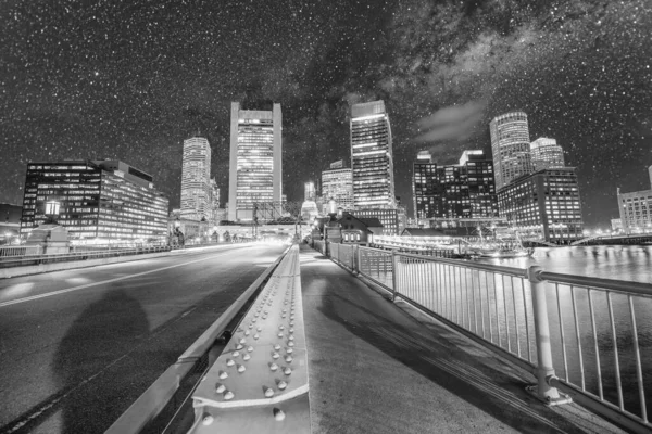 Grattacieli Boston Fiume Sotto Una Notte Stellata Massachusetts — Foto Stock