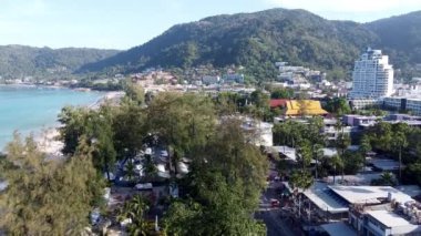 Phuket, Tayland 'daki Patong Sahili' nin güzel hava manzarası.