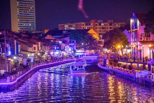 Malacca Malasia Diciembre 2019 Hermosas Luces Nocturnas Del Río Melaka —  Fotos de Stock