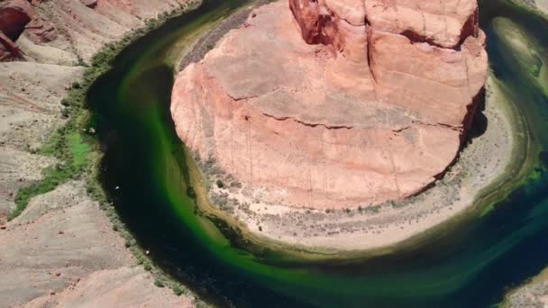 Vue aérienne depuis le drone de l'Arizona Horseshoe Bend meander du Colorado River à Glen Canyon — Video