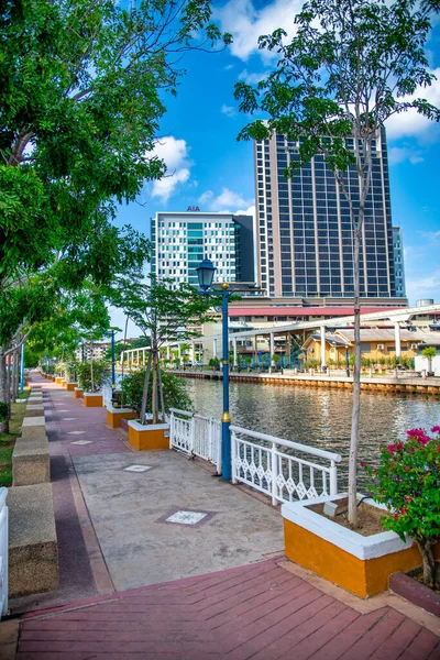 Malacca Malaysia December 2019 Tourists Melaka River Beautiful Sunny Day — Stock Photo, Image