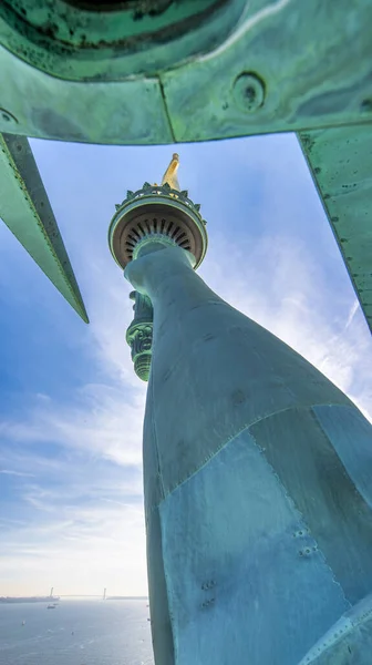 Céu Pôr Sol Visto Interior Estátua Liberdade Nova Iorque Detalhe — Fotografia de Stock