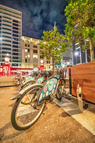 Auckland Agosto 2018 Estação Aluguel Bicicletas Beira Mar Edifícios Cidade — Fotografia de Stock