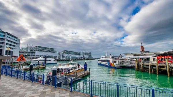 Auckland Nueva Zelanda Agosto 2018 Los Barcos Frente Mar Auckland —  Fotos de Stock