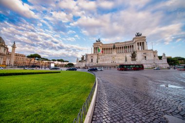 ROME, ITALY - Haziran 2014: Anavatanın sunağı, Altare della Patria, Victor Emmanuel Ulusal Anıtı olarak da bilinir..