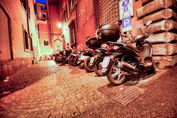 Rome Italy June 2014 Beautiful Night View Parked Motorbikes City — Stock Photo, Image