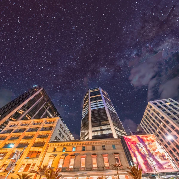 Auckland Skyline Por Noche Vista Hacia Arriba Nueva Zelanda —  Fotos de Stock