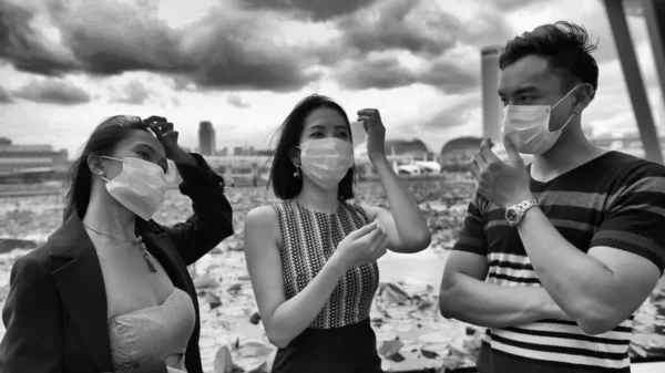 Three Asian Young Friends Standing Outdoor City Talking Wearing Face — Stock Photo, Image