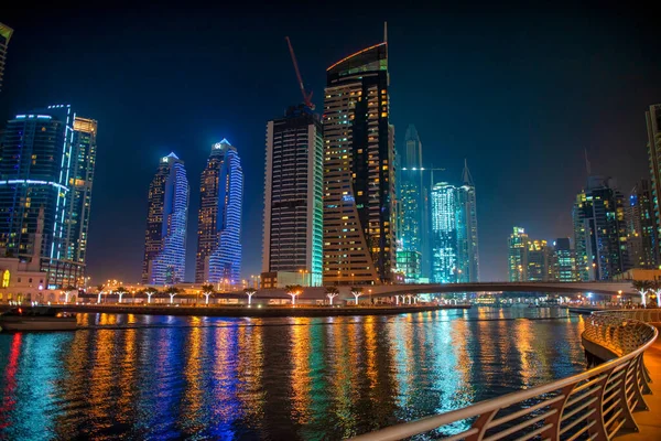 Dubai Emirados Árabes Unidos Dezembro 2016 Marina Dubai Noite Passeio — Fotografia de Stock