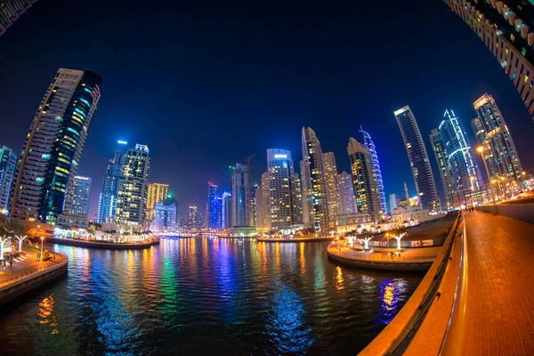 Dubai Emirados Árabes Unidos Dezembro 2016 Marina Dubai Noite Passeio — Fotografia de Stock