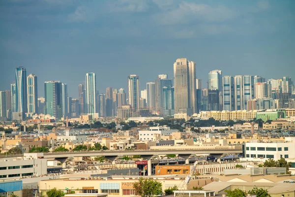 Dubai Sae Prosince 2016 Centrální Městské Mrakodrapy Krásného Slunečného Dne — Stock fotografie