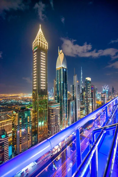 Dubai Vae Dezember 2016 Nachtaufnahme Der Wolkenkratzer Downtown Dubai Entlang — Stockfoto