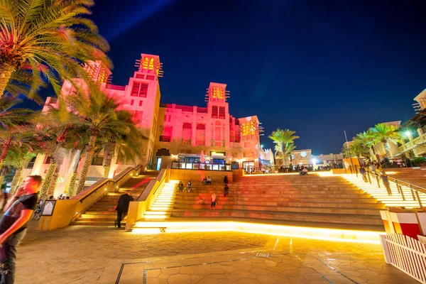 Dubai Uae นวาคม 2016 แสงไฟท สวยงามของ Madinat Jumeirah ในเวลากลางค — ภาพถ่ายสต็อก