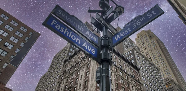 Street View Manhattan Skyscrapers Road Intersection Starry Night New York — Stock Photo, Image