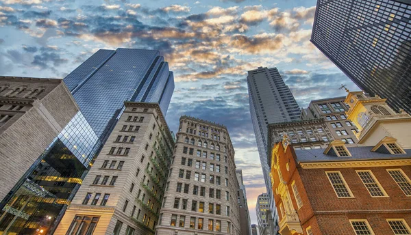 Zonsondergang Kleuren Van Boston Business Center Skyscrapers Massachusetts — Stockfoto