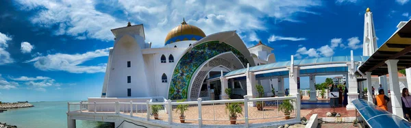 Malacca Malaysia Dezember 2019 Touristen Genießen Die Moschee Der Melaka — Stockfoto