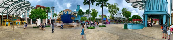 Cingapura Janeiro 2020 Turistas Locais Desfrutam Parque Sentosa Dia Nublado — Fotografia de Stock