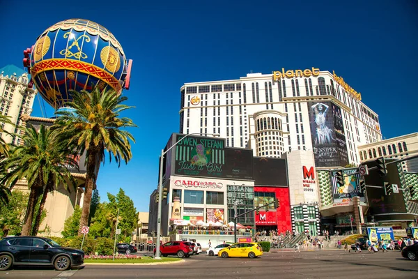 Las Vegas Julio 2018 Vista Franja Tráfico Soleado Día Verano —  Fotos de Stock