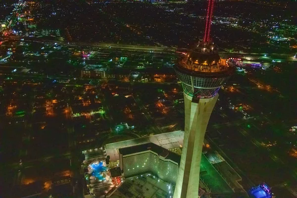 Las Vegas Haziran 2018 Strip Stratosphere Hotel Gece Hava Görüntüsü — Stok fotoğraf