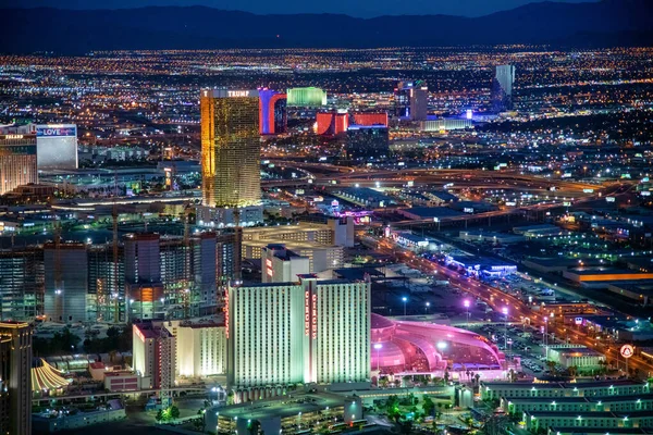 Las Vegas นายน 2018 มมองทางอากาศกลางค นของคาส โนและโรงแรมตามแถบ อถนนในเม องท อเส — ภาพถ่ายสต็อก