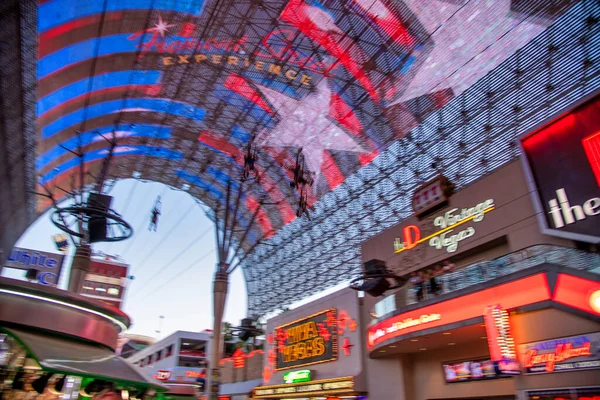 Las Vegas นายน 2018 ประสบการณ ถนนฟร มอนต ในเม องลาสเวก องเท — ภาพถ่ายสต็อก