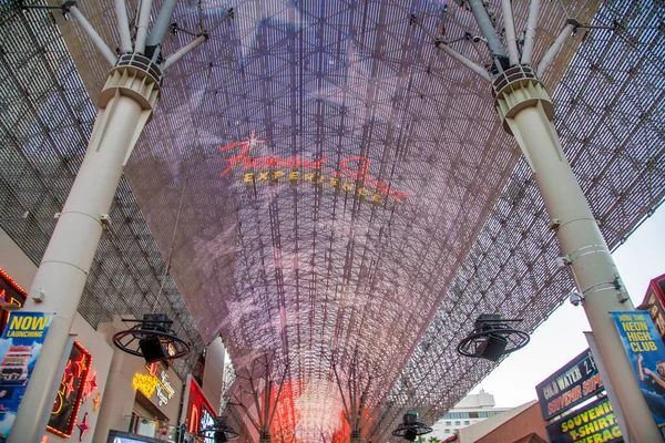 Las Vegas Juni 2018 Las Vegas Centrum Natten Turister Besöker — Stockfoto