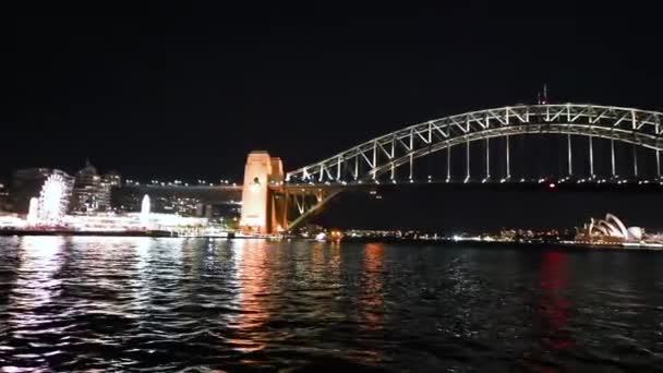 Nachtansicht der Sydney Harbour Bridge, Australien — Stockvideo