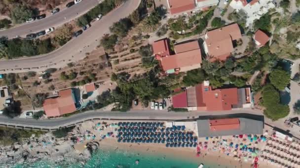 Prachtig uitzicht op Cavoli Beach, Elba Island in het zomerseizoen, Italië. Langzame beweging — Stockvideo