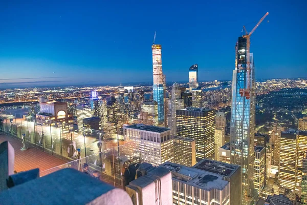 Nueva York City Diciembre 2018 Skyline Nocturno Del Midtown Manhattan —  Fotos de Stock
