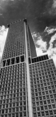 NEW YORK CITY - HAZİRAN 2013: Manhattan ufuk çizgisinin havadan görünüşü.