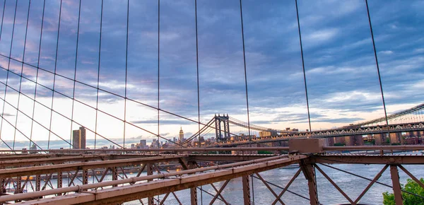 Brooklynský Most Při Západu Slunce Panorama Manhattanu — Stock fotografie