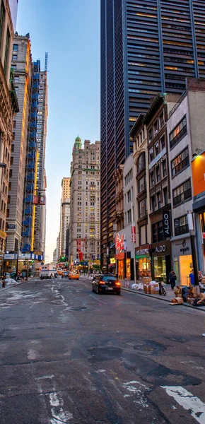 纽约市 2013年6月 夏季的曼哈顿街道 — 图库照片