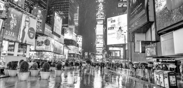 Nueva York City Junio 2013 Luces Times Square Por Noche — Foto de Stock