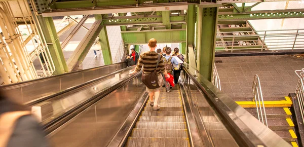 New York City Haziran 2013 Manhattan Şehir Merkezindeki Bir Metro — Stok fotoğraf