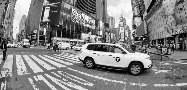 Nova Cidade Iorque Junho 2013 Ruas Cidade Trânsito Manhattan — Fotografia de Stock