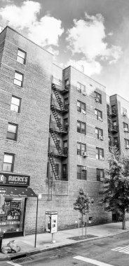 NEW YORK CITY - Haziran 2013: Manhattan gökdelenlerinin dış görünümü.