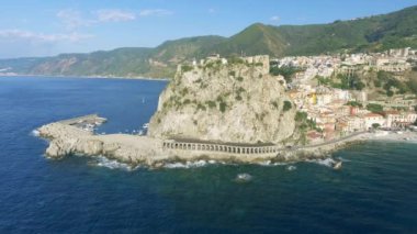 Scilla, Calabria. Güney İtalya kıyıları yaz mevsiminde