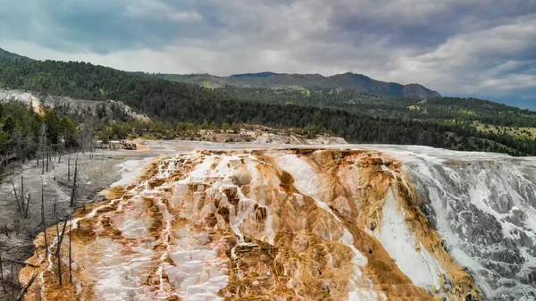 Mammoth Hot Springs Yellowstone National Park Aerial View Drone Viewpoint — Stock Photo, Image