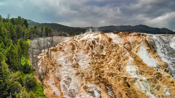 Mammoth Hot Springs Parco Nazionale Yellowstone Vista Aerea Dal Punto — Foto Stock