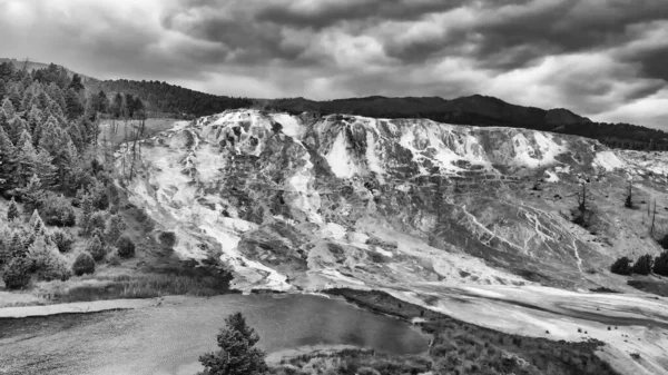 Mammoth Hot Springs Yellowstone Nationalpark Luftaufnahme Vom Drohnen Standpunkt Der — Stockfoto