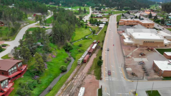 มมองทางอากาศของสถาน รถไฟและเม องฮ เซาท ดาโกต — ภาพถ่ายสต็อก