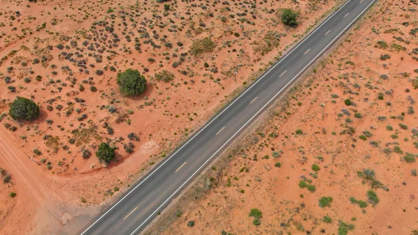 Campo Carretera Través Del Fabuloso Monument Valley Temporada Verano Vista — Foto de Stock