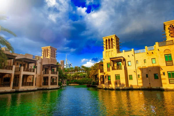 Dubai Emirados Árabes Unidos Dezembro 2016 Vista Madinat Jumeirah Edifícios — Fotografia de Stock